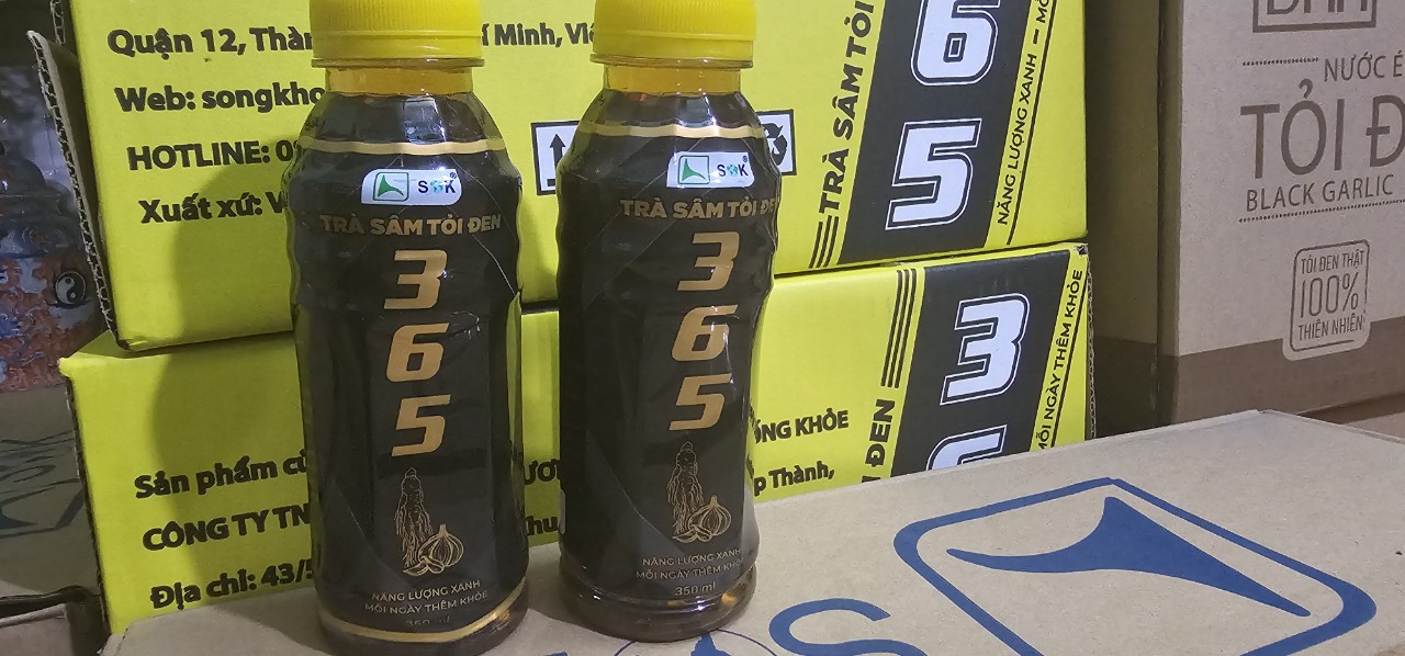 TRÀ SÂM TỎI ĐEN 365  (1 THÙNG 24 CHAI)